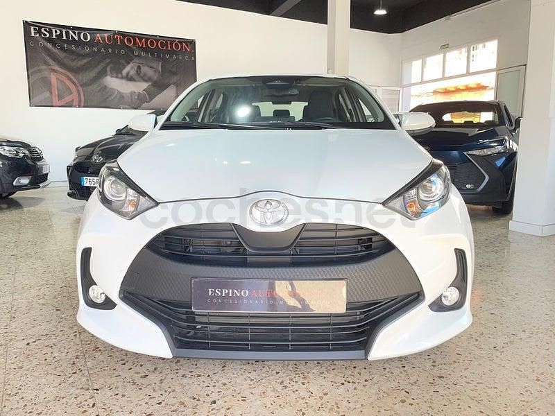 Usado Toyota Yaris Hybrid Active 116 CV (85 kW) 2024 Blanco Berlina