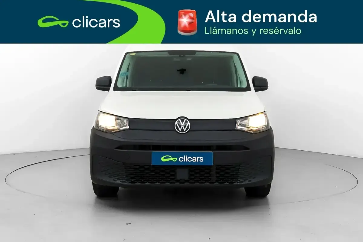 Usado VW Caddy 75 CV (55 kW) 2023 Blanco Monovolumen