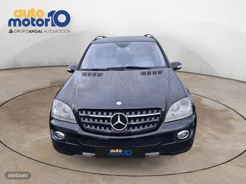 Usado Mercedes 280 190 CV (139 kW) 2007 Negro SUV