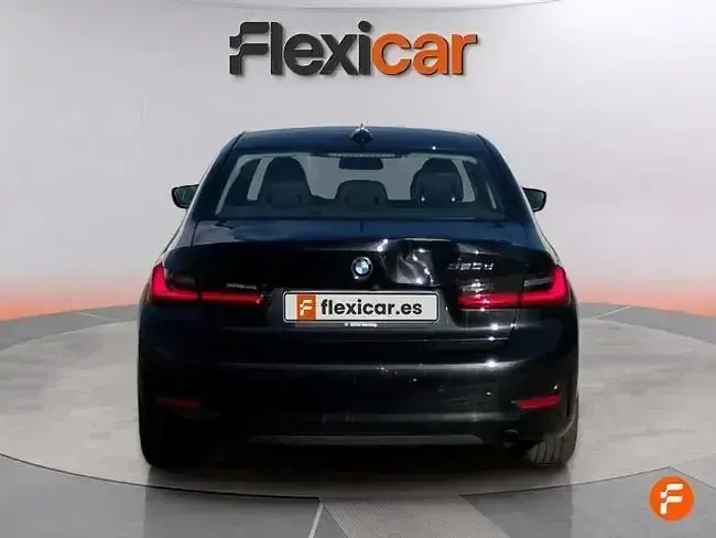 Używany BMW 320e 190 KM (139 kW) 2021 Niebieski Kombi
