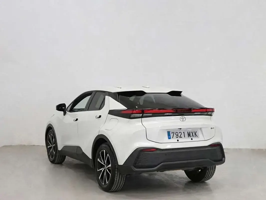 Usado Toyota C-HR Advance 140 CV (102 kW) 2024 Blanco SUV