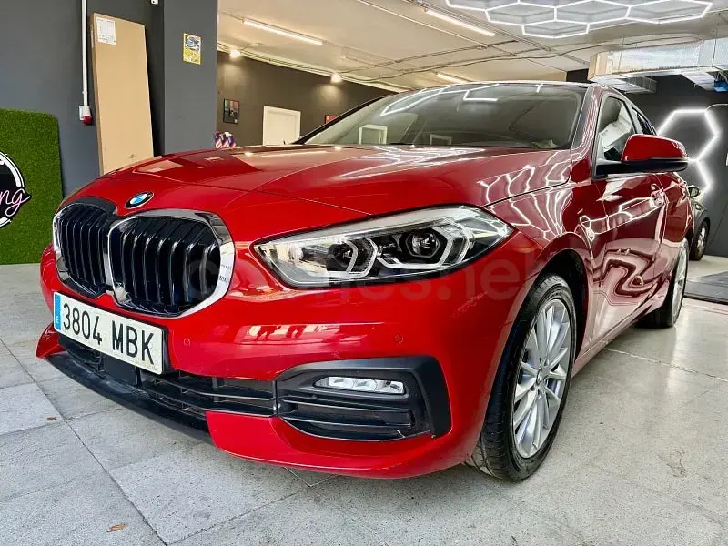 Usado BMW 118 136 CV (100 kW) 2022 Granate Berlina