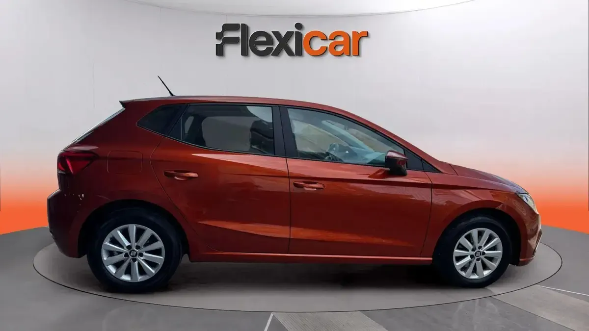 Usado Seat Ibiza Style 116 CV (85 kW) 2020 Naranja Utilitario