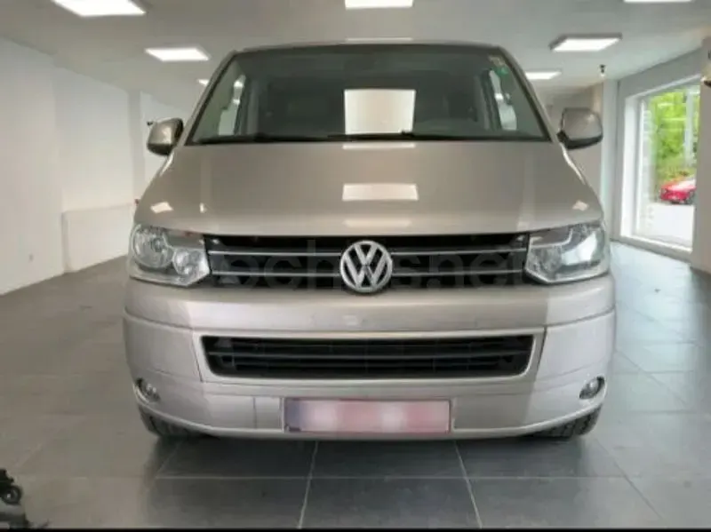 Usado VW Caravelle Comfortline 180 CV (132 kW) 2012 Gris / plata Van