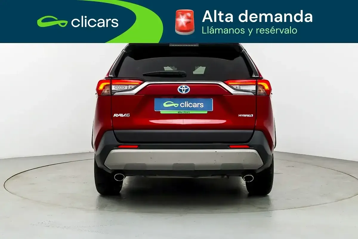 Używany Toyota RAV4 Hybrid Advance 218 KM (160 kW) 2022 Czerwony SUV
