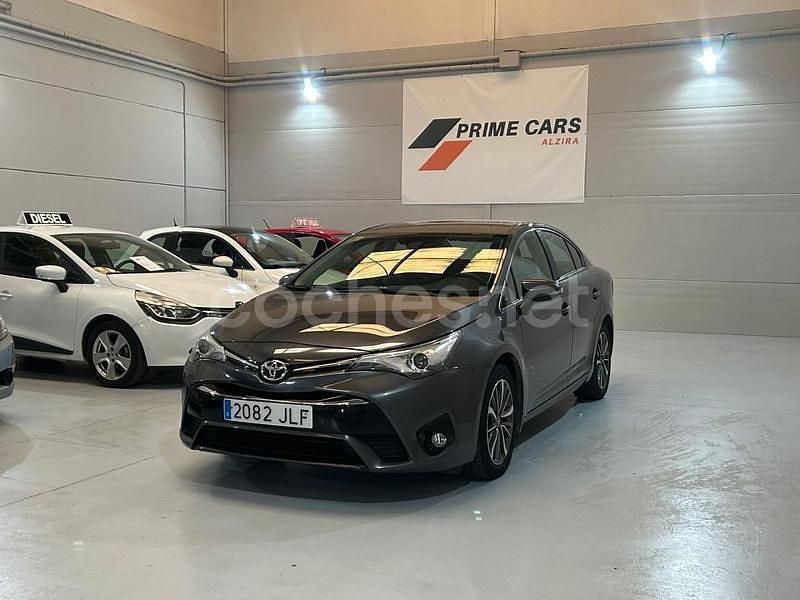 Gris / plata Usado 2016 Toyota Avensis Advance Berlina | 13.990 € (Precio justo) - Imagen 1/4