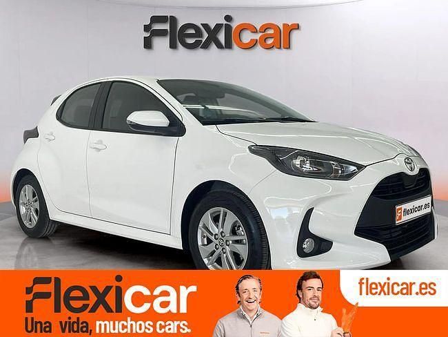 Blanco Usado 2025 Toyota Yaris Hybrid Business Edition Berlina | 22.990 € (Precio justo) - Imagen 1/4