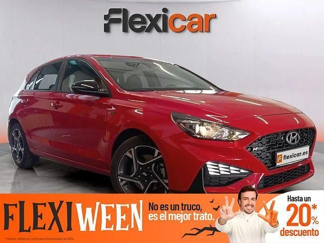 Rojo Usado 2023 Hyundai i30 N Line Berlina | 19.990 € (Un poco caro) - Imagen 1/4