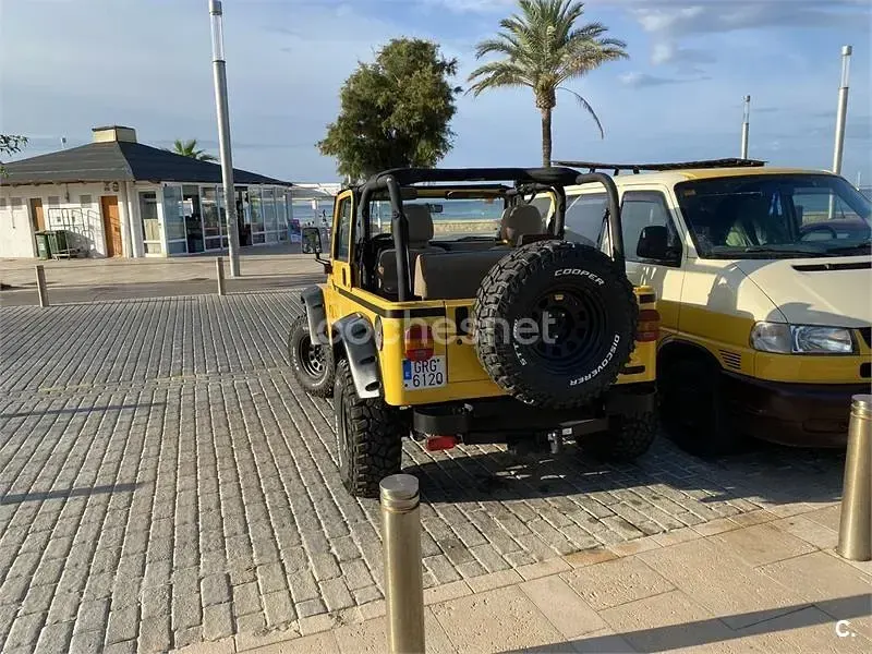 Usado Jeep Wrangler 177 CV (130 kW) 2002 Amarillo SUV