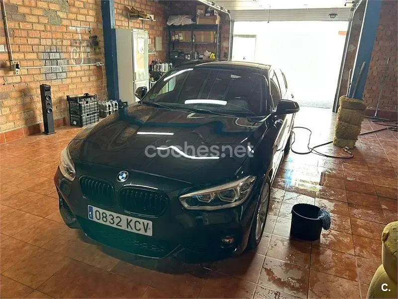 Usado BMW 118 Comfort Edition 150 CV (110 kW) 2017 Negro Utilitario