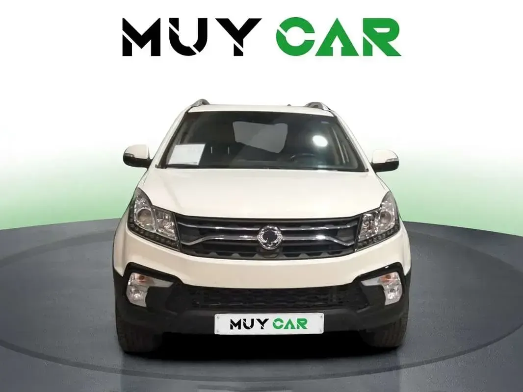 Usado SsangYong Korando 178 CV (130 kW) 2017 Blanco SUV
