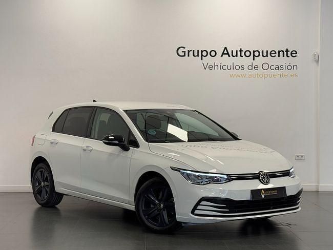 Usado VW Golf VIII Life 115 CV (84 kW) 2022 Blanco Berlina