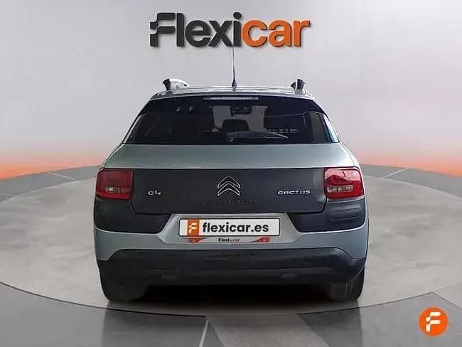 Begagnad Citroën C4 Feel 110 HK (80 kW) 2017 Grå