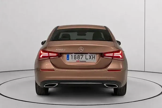 Usado Mercedes A180 116 CV (85 kW) 2022 Berlina