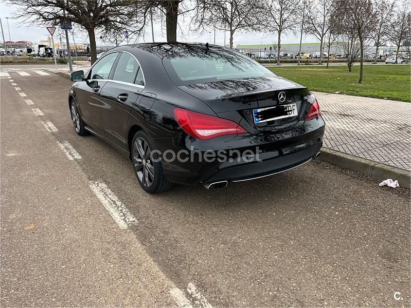 Usado Mercedes CLA200 OrangeArt Edition 136 CV (100 kW) 2015 Negro Berlina