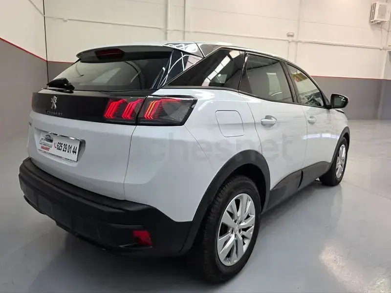 Usado Peugeot 3008 Active 130 CV (95 kW) 2021 Blanco SUV