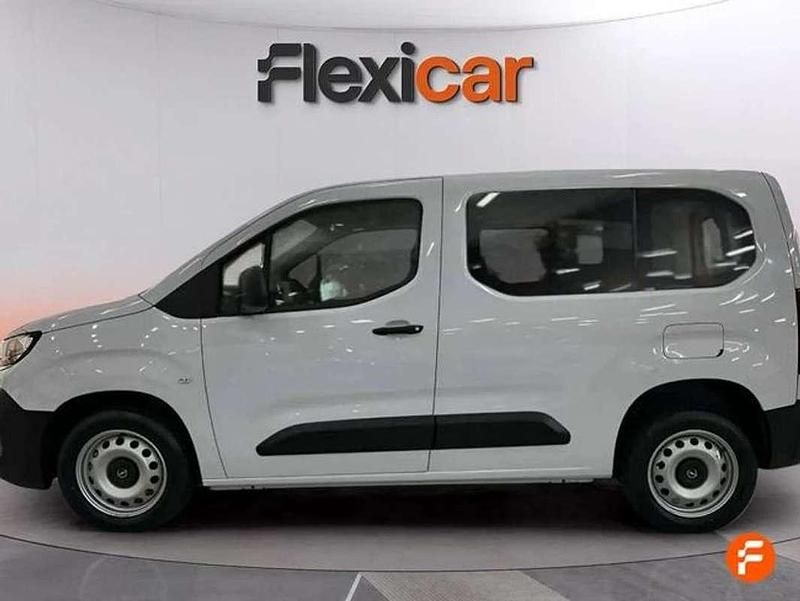 Usado Opel Combo S 101 CV (74 kW) 2024 Blanco Monovolumen