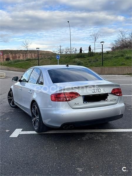 Usado Audi A4 143 CV (105 kW) 2008 Gris / plata Berlina