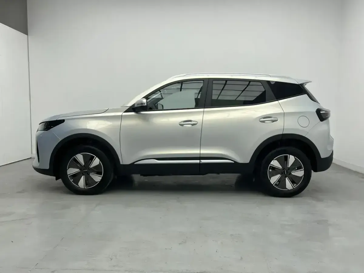 Nuevo Ebro s400 211 CV (155 kW) 2025 Gris SUV