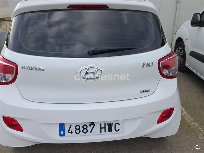 Usado Hyundai i10 87 CV (63 kW) 2014 Blanco Utilitario
