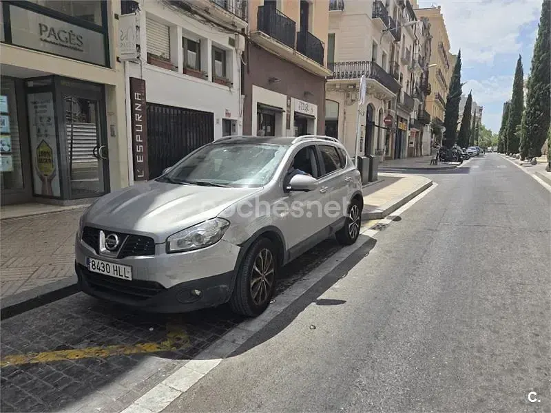 Usado Nissan Qashqai Tekna 150 CV (110 kW) 2012 Gris / plata SUV