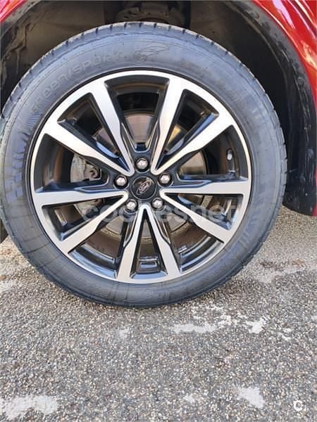 Usado Ford Kuga ST-Line 150 HP (110 kW) 2017 Vermelho SUV