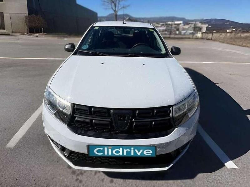 Usado Dacia Sandero Ambiance 75 CV (55 kW) 2018 Blanco Utilitario