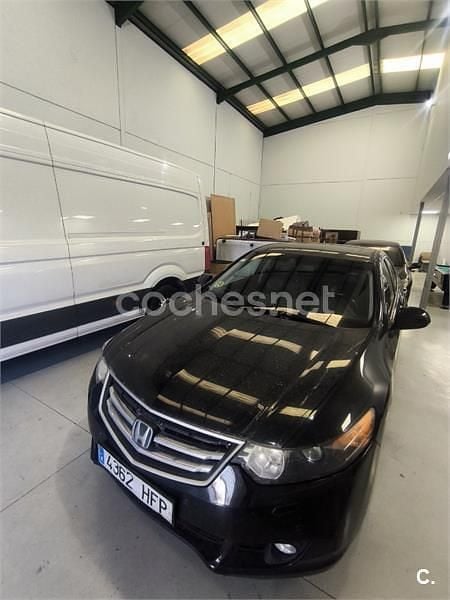 Negro Usado 2011 Honda Accord Innova Berlina | 5150 € (Precio justo) - Imagen 1/4