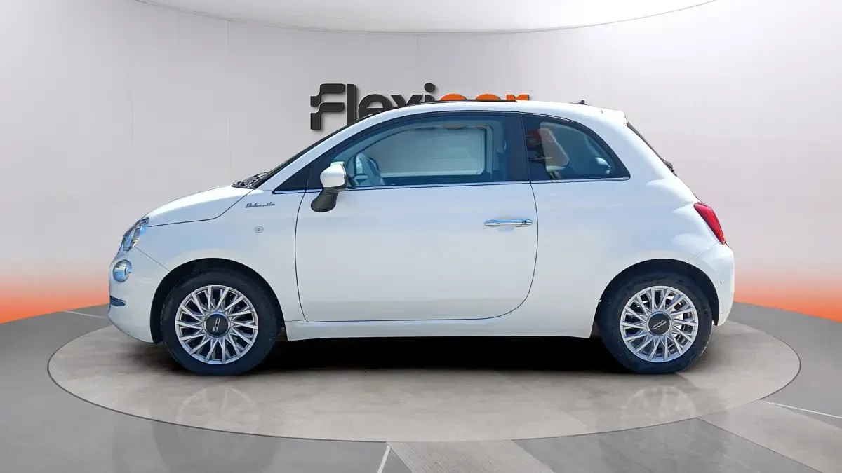 Usado Fiat 500 Dolcevita 71 CV (52 kW) 2023 Blanco Berlina