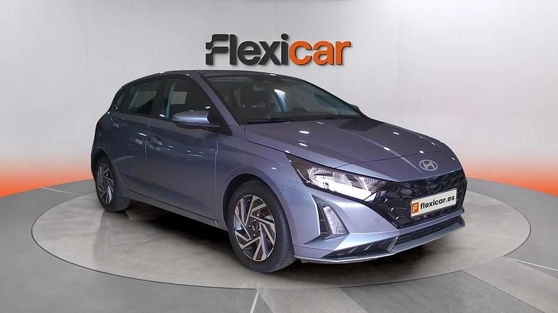 Usado Hyundai i20 101 CV (74 kW) 2024 Azul Utilitario