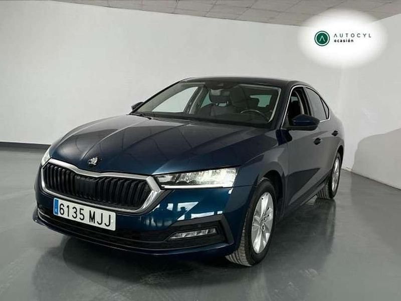 Usado Skoda Octavia Ambition 116 CV (85 kW) 2023 Azul Utilitario