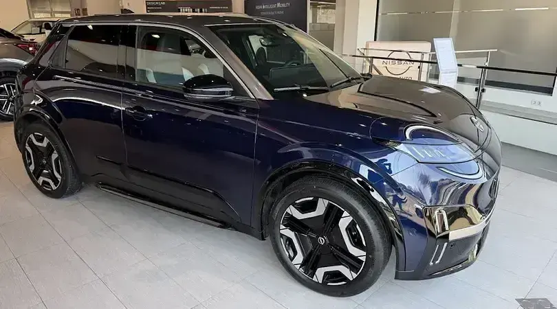 Usado Nissan Micra Tekna 110 kW (150 CV) 2026 Orion blue grey metalizado Utilitario