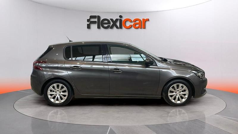 Usado Peugeot 308 Style 131 CV (96 kW) 2020 Gris Berlina