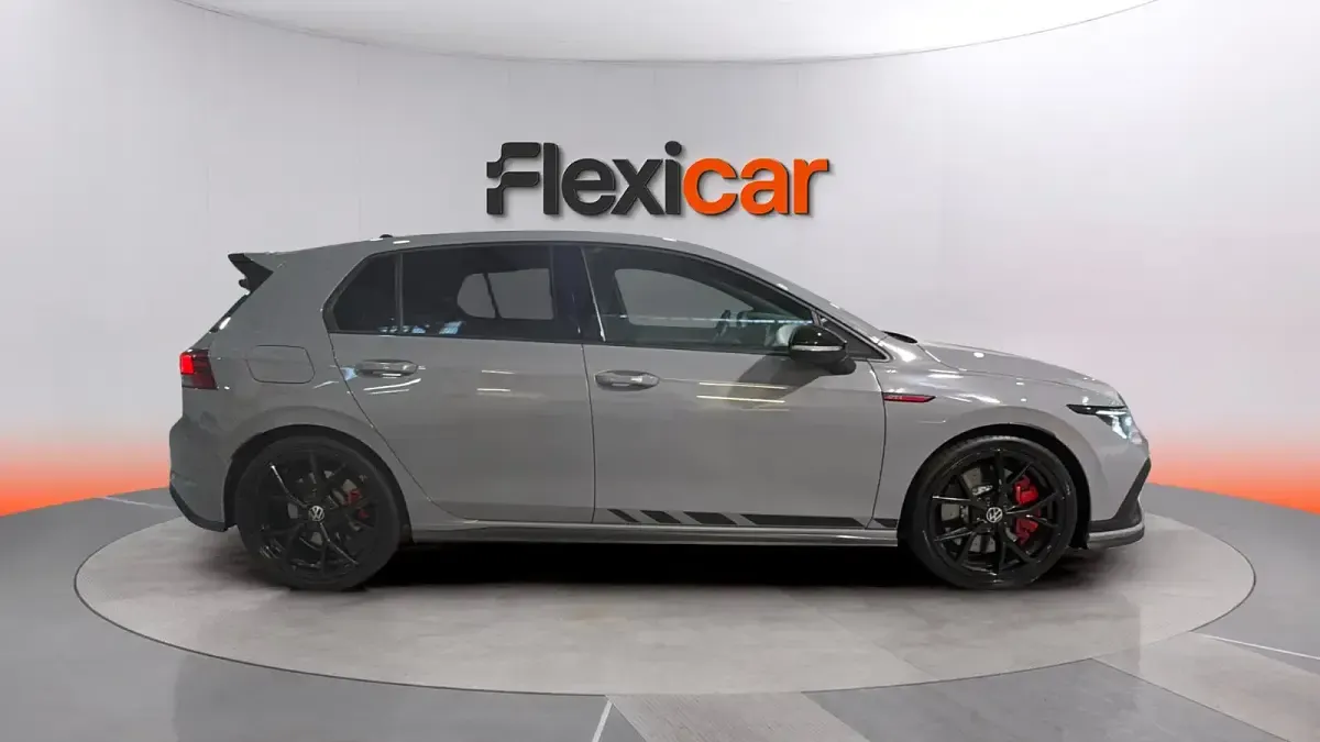 Usado VW Golf VIII GTI Clubsport 302 CV (222 kW) 2022 Gris Berlina