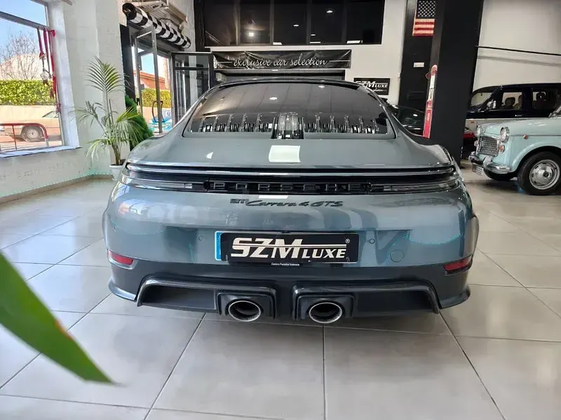 Usado Porsche 911 Carrera 4 GTS 541 CV (397 kW) 2025 Gris / plata Coupe