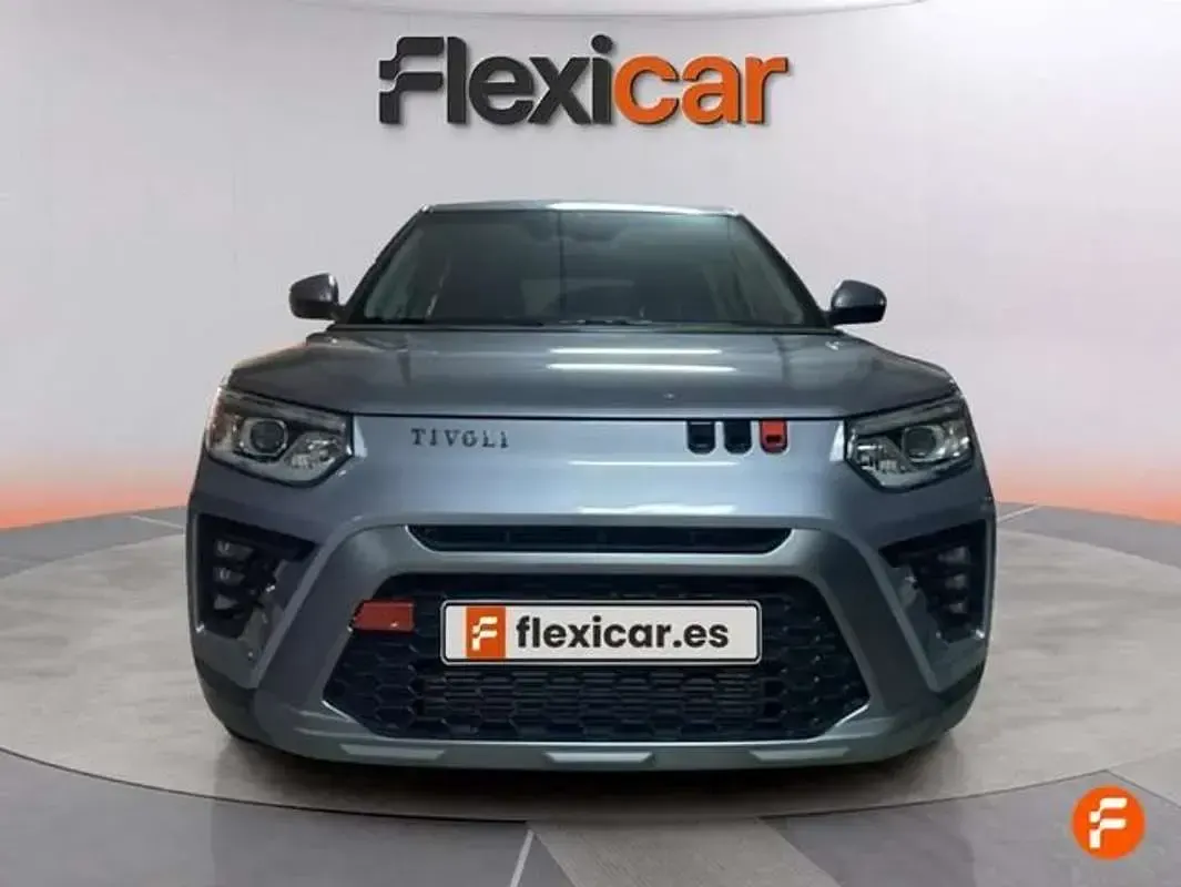 Usado SsangYong Tivoli 150 CV (110 kW) 2024 Gris SUV