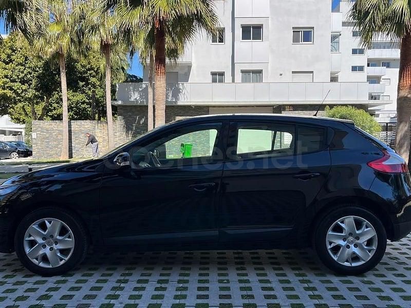 Usado Renault Mégane 90 CV (66 kW) 2012 Negro Berlina
