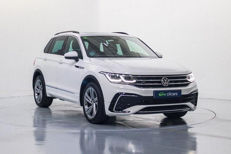 Usado VW Tiguan R-line 150 HP (110 kW) 2022 Branco SUV