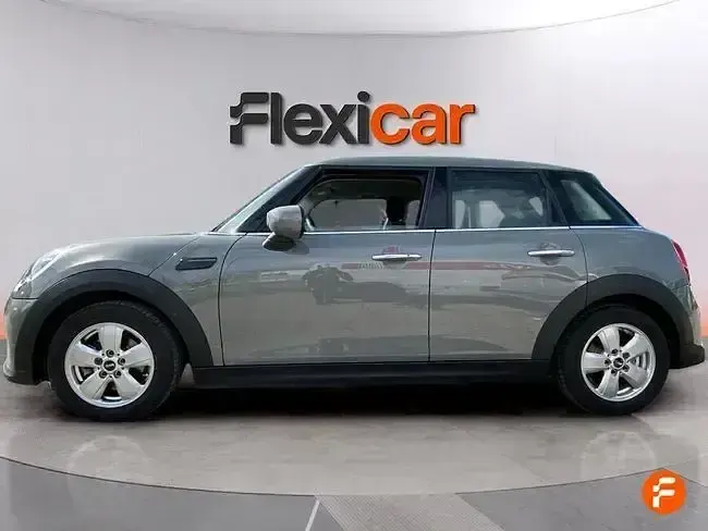 Usado Mini ONE 102 CV (75 kW) 2021 Gris Utilitario