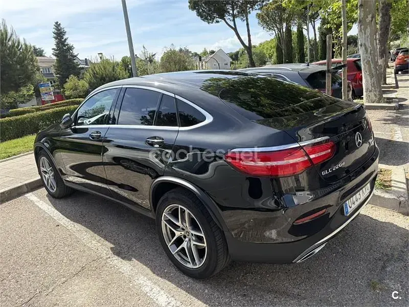 Usado Mercedes GLC220 194 CV (142 kW) 2019 Negro Coupe