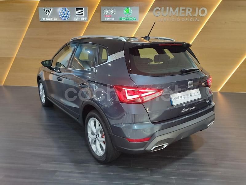 Usado Seat Arona FR 115 CV (84 kW) 2024 Gris / plata SUV