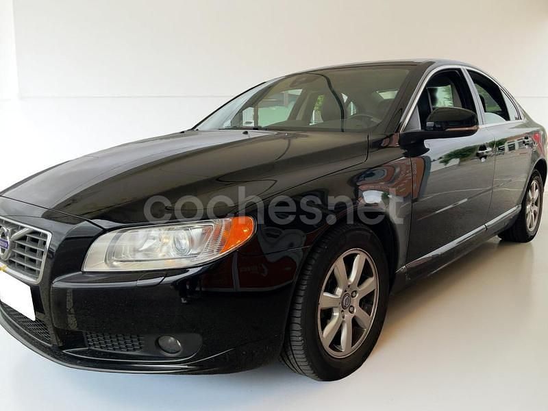 Negro Usado 2013 Volvo S80 Kinetic Berlina | 15.990 € - Imagen 1/4