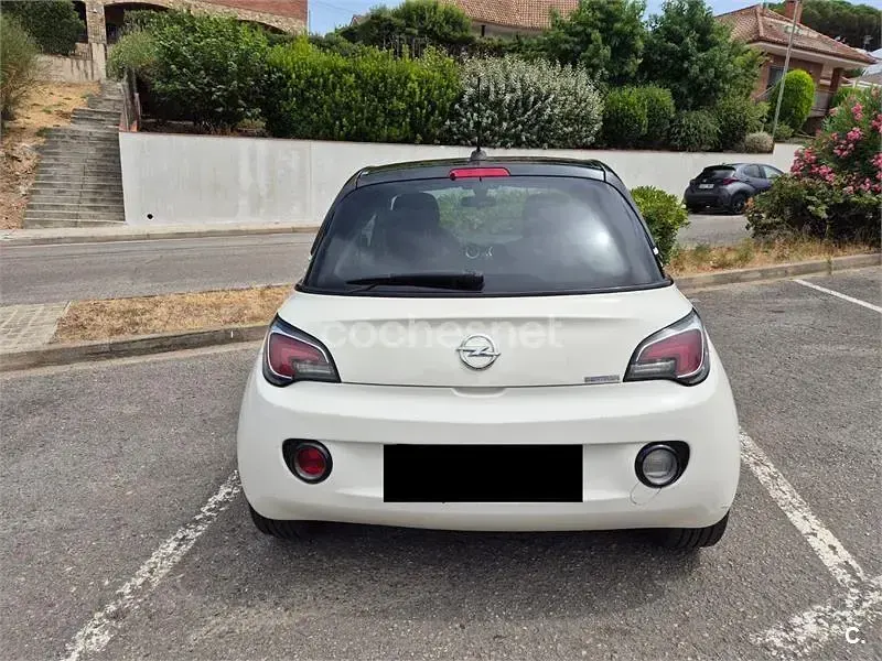 Usado Opel Adam Rocks 87 CV (63 kW) 2017 Beige Utilitario