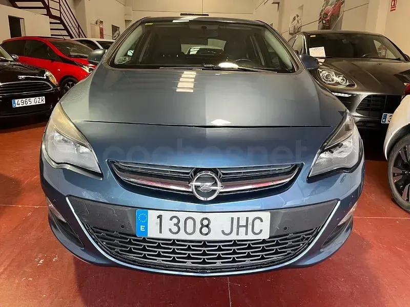 Usado Opel Astra Excellence 110 CV (80 kW) 2015 Azul Berlina