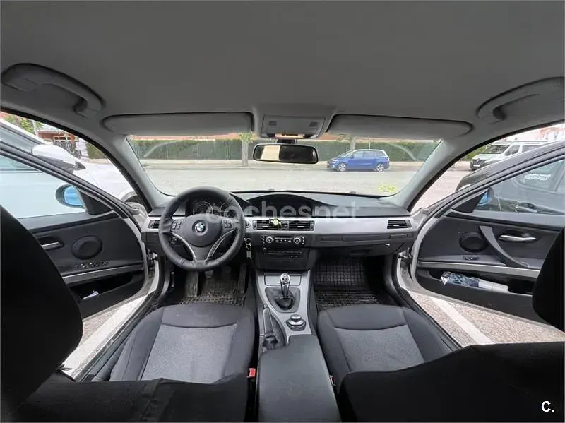 Käytetty BMW 320 163 HP (119 kW) 2007 Valkoinen Sedan