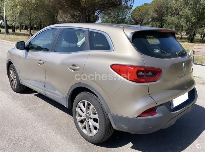 Usado Renault Kadjar Intens 130 CV (95 kW) 2016 Beige SUV