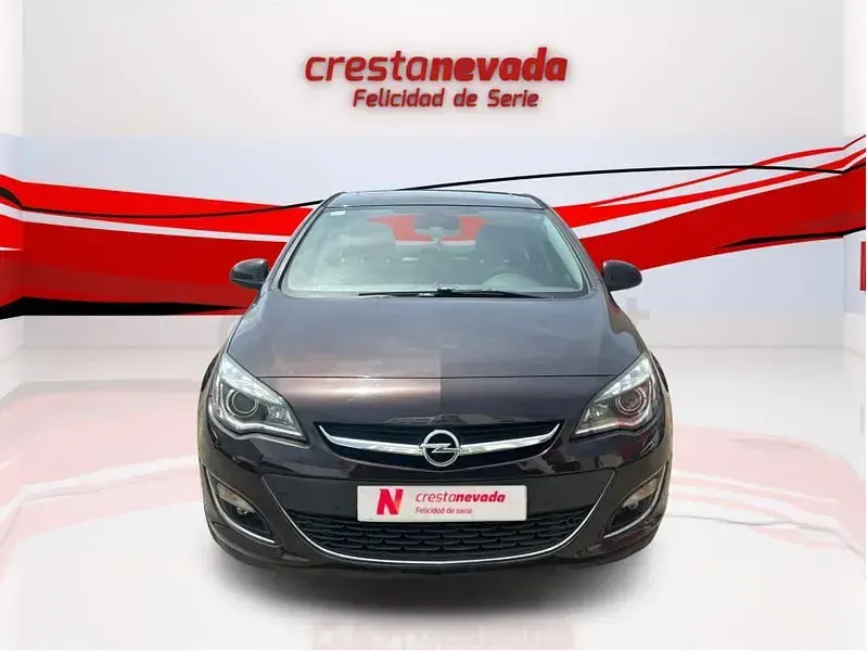 Usado Opel Astra Excellence 136 CV (100 kW) 2015 Marrón Berlina