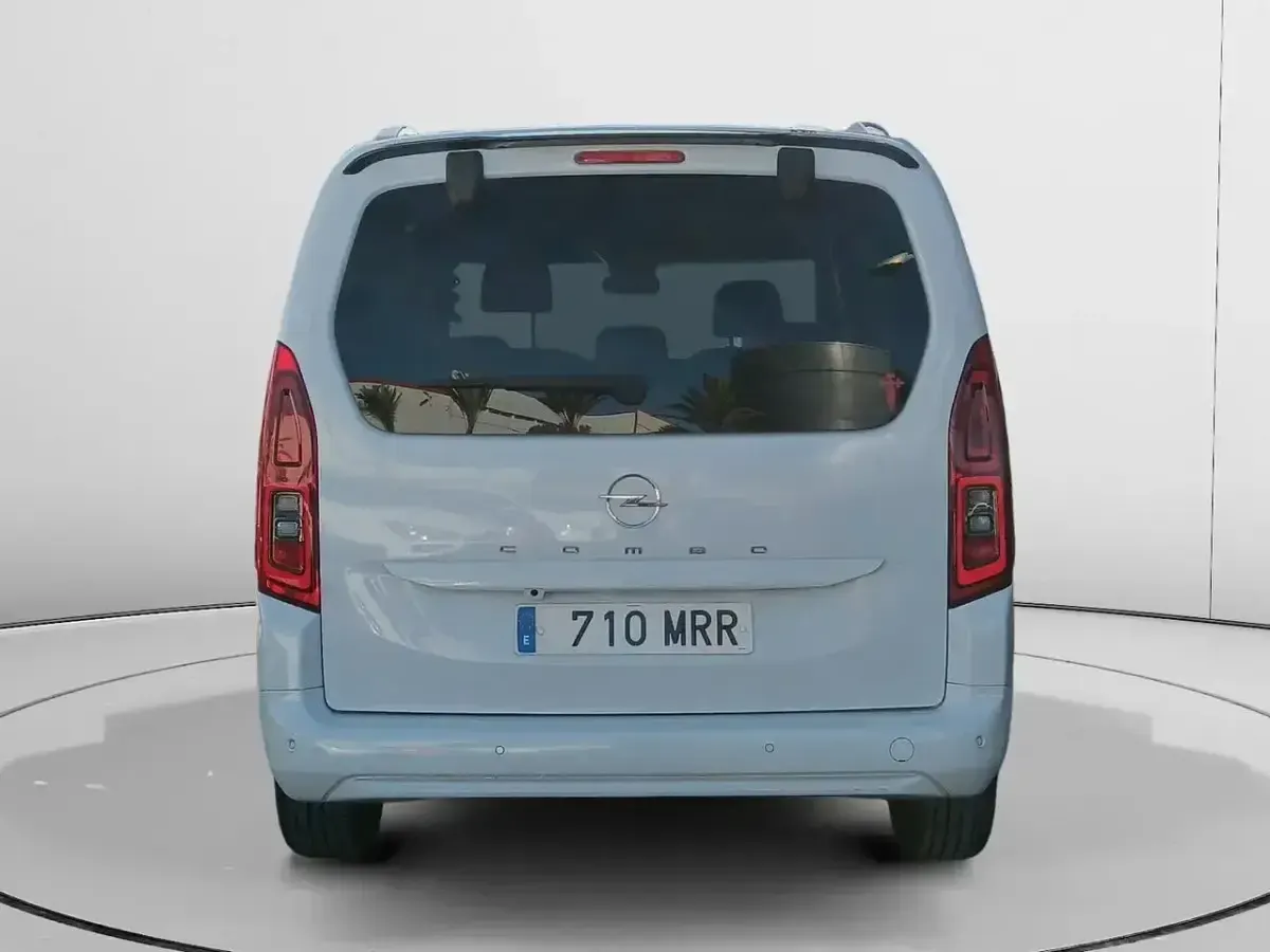Usado Opel Combo S 130 CV (95 kW) 2024 Blanco Monovolumen