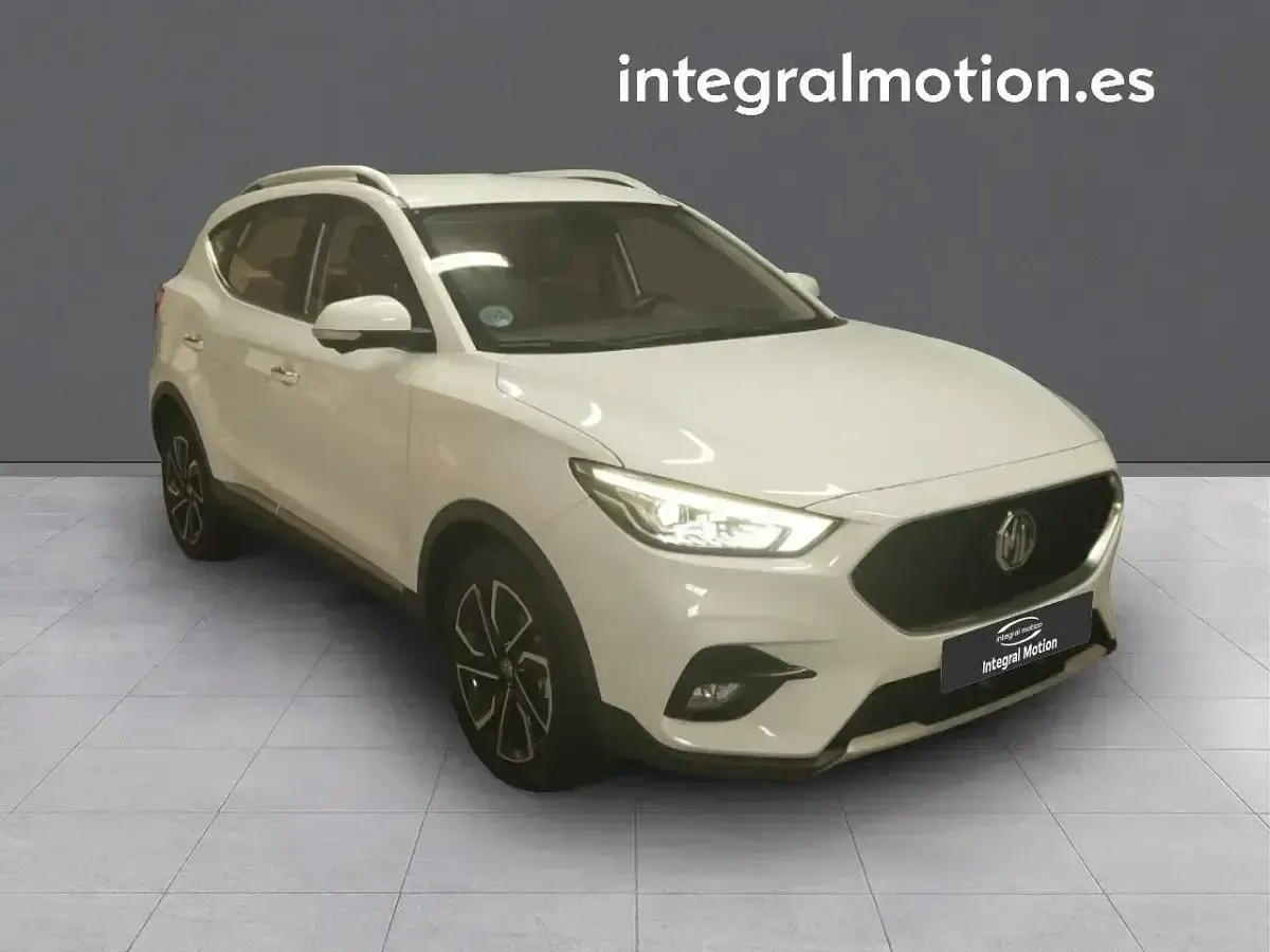 Usado MG ZS Luxury 106 CV (77 kW) 2025 Blanco SUV
