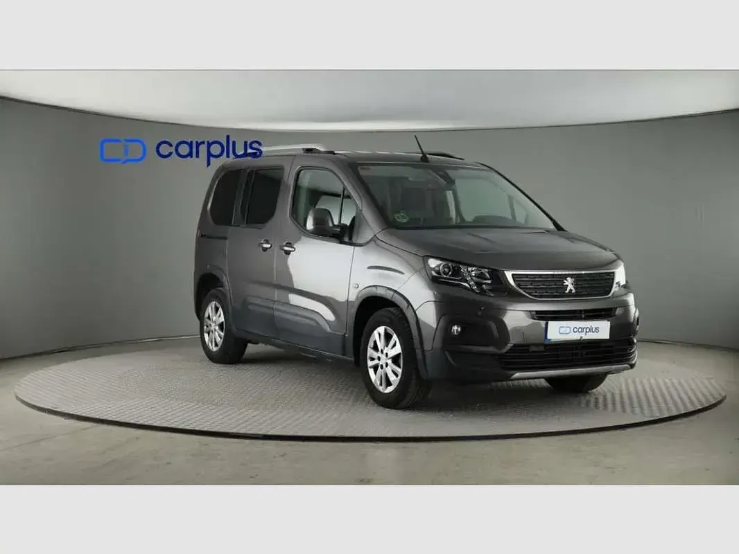 Usado Peugeot Rifter Allure 131 CV (96 kW) 2021 Gris Monovolumen